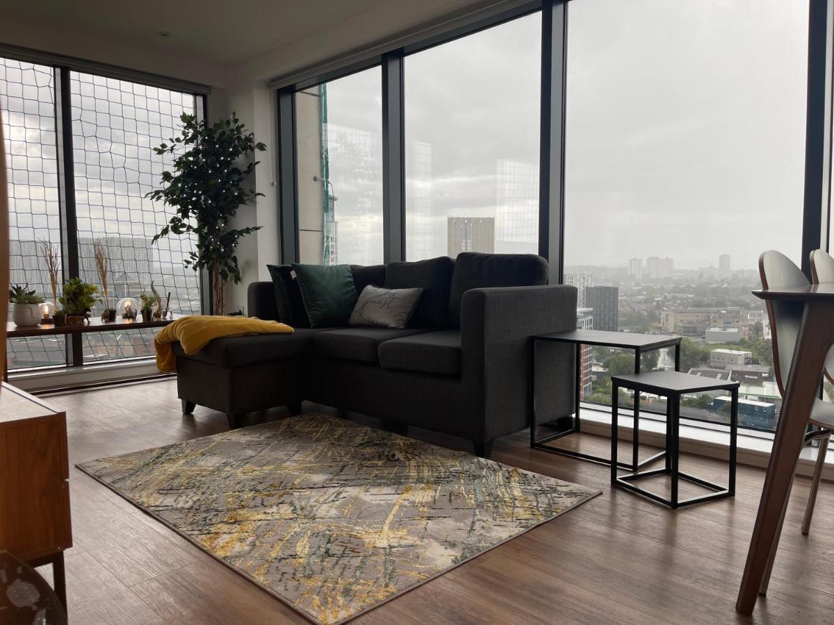 Luxury 2 Bedroom En-Suite Apartment Balcony Views Manchester Exterior foto